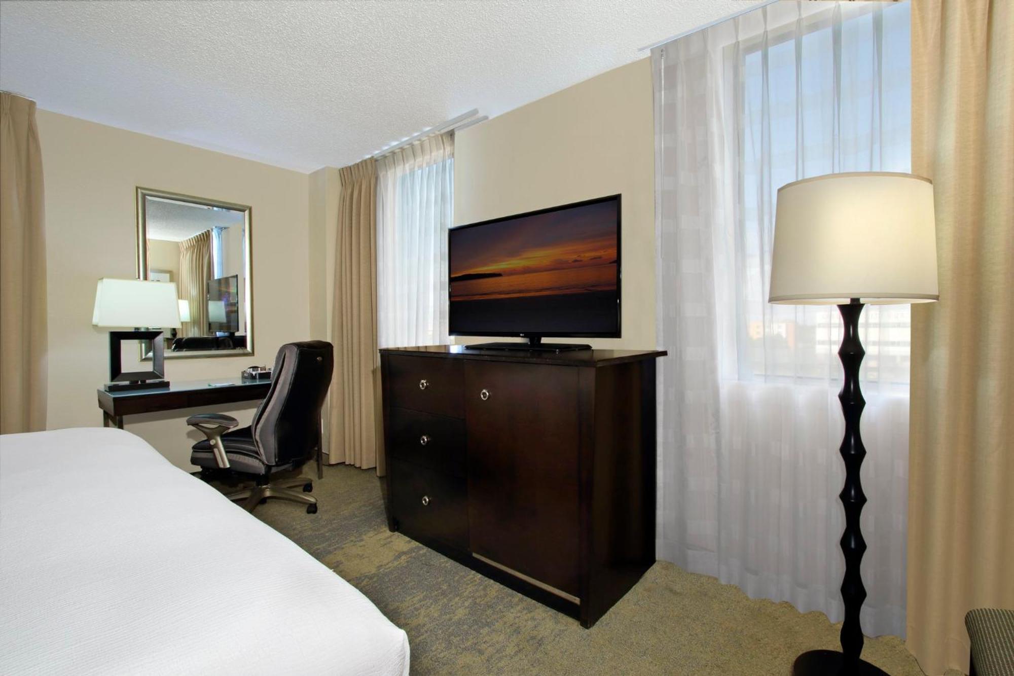 Holiday Inn Metairie New Orleans By Ihg Exterior photo